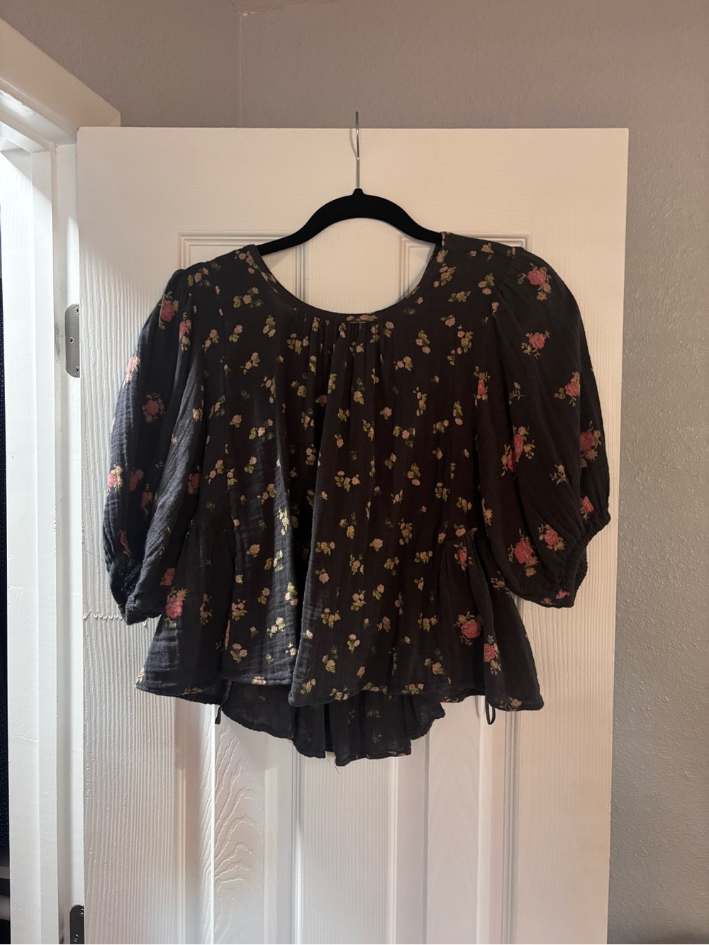 Free People Black Floral Puff-Sleeve Peasant Top